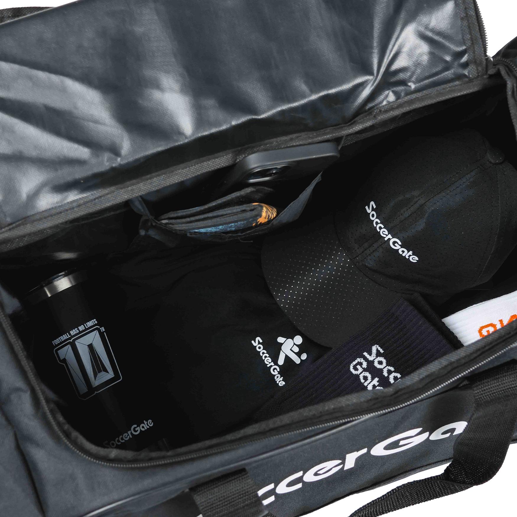 กระเป๋าเดินทาง SoccerGate สีดำ